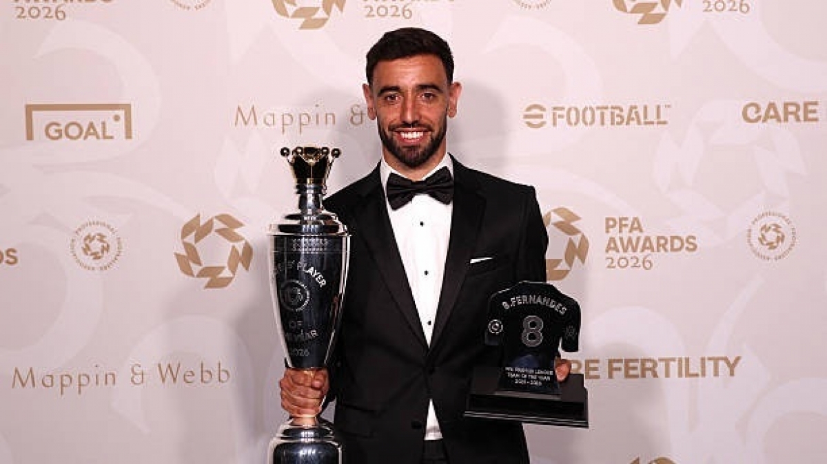 OK9 - Bruno Fernandes lập hat-trick, thâu tóm giải thưởng tại MU